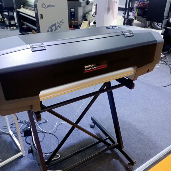XpertJet-C641SR Pro Benchtop Printer Cutter Mutoh XpertJet C641SR Pro 24" Printer and Cutter